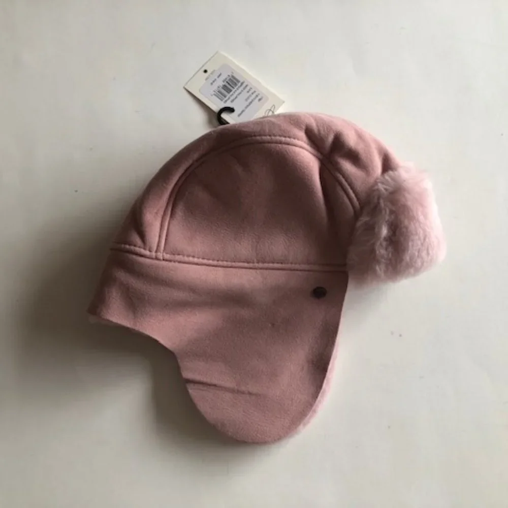 UGG KIDS LEATHER & REAL SHEARLING TRAPPER HAT AND MITTENS SET. SHEEPSKIN